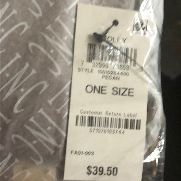 🔥NWT 🔥INC 🔥moly party wristlet.🔥 - Picture 5 of 6